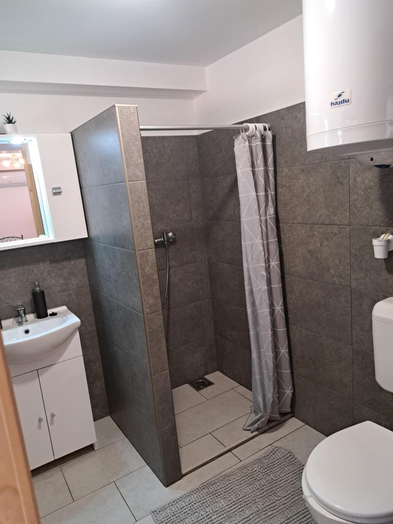 Vivien Apartman Fonyod Luaran gambar