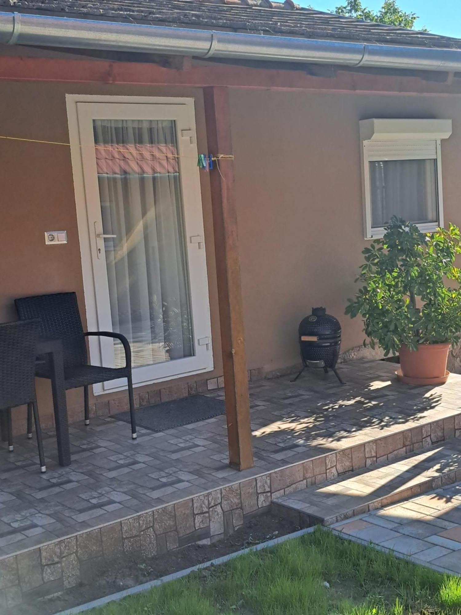 Vivien Apartman Fonyod Luaran gambar